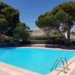 فيلة T3 Mezzanine Avec Piscine, Terrasse Et Parking Prive, 5 Min De La - - Fr-1-409-37